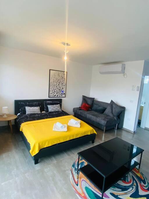Апартаменты Lovely Flat In The Center 36 Тель-Авив Экстерьер фото