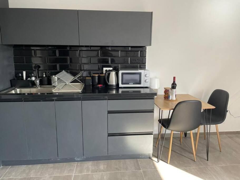 Апартаменты Lovely Flat In The Center 36 Тель-Авив Экстерьер фото